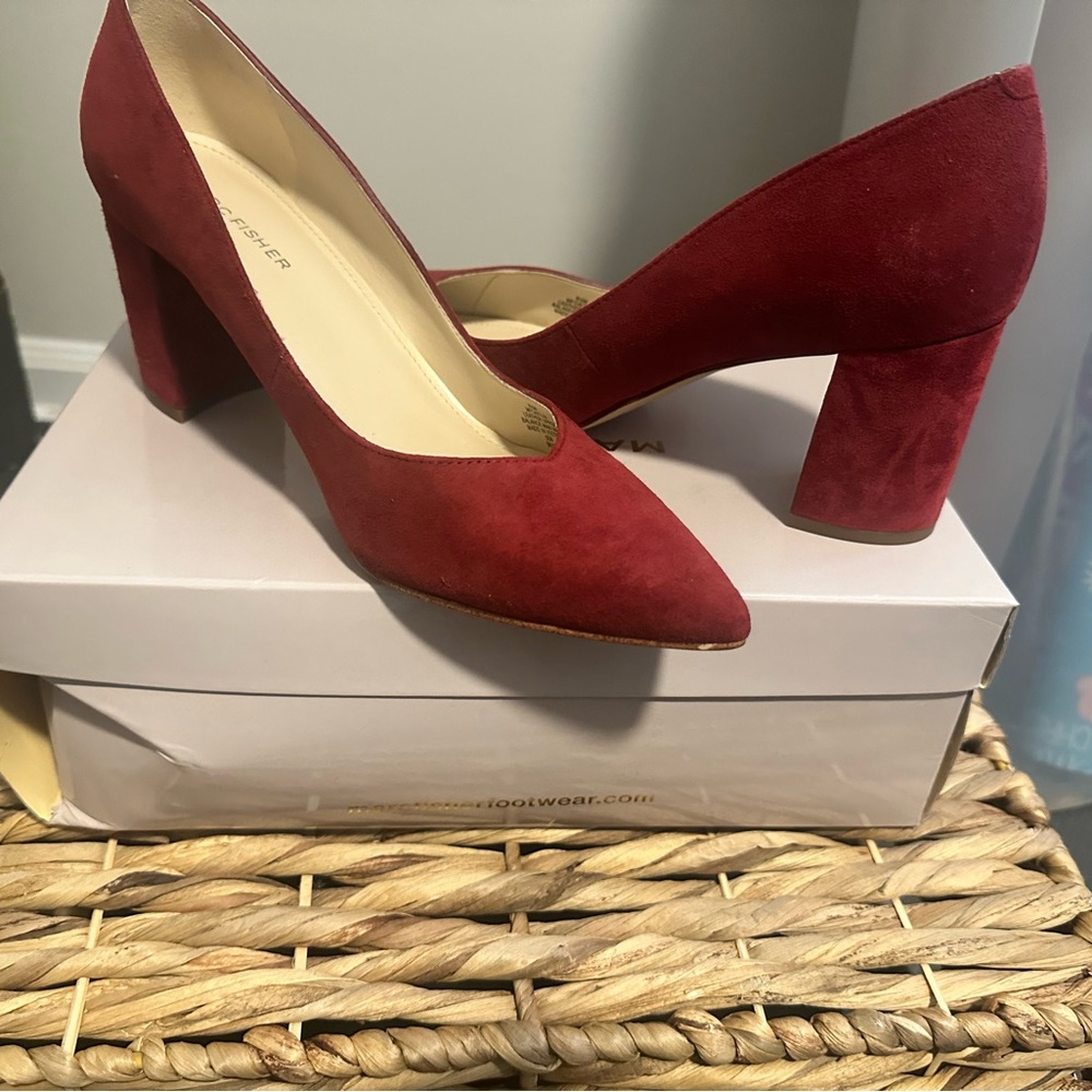 Elegant Red Suede Pumps